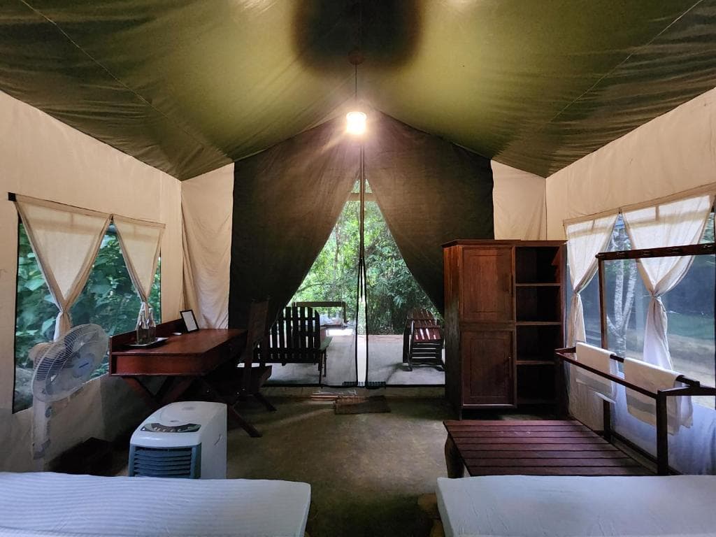 Luxury Quadruple Cabana